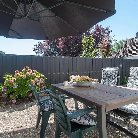 Сasa de vacaciones Holiday Home In Noordwijkerhout By Lake *