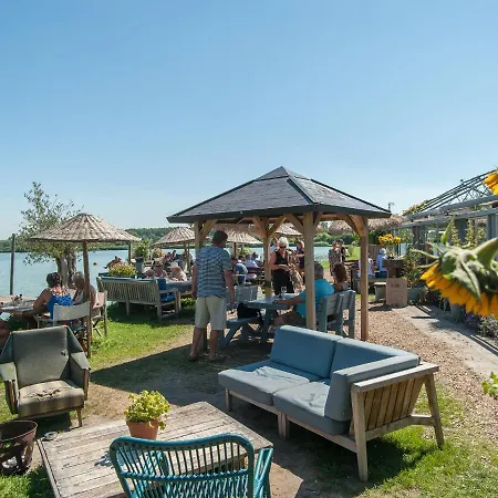 Holiday Home In Noordwijkerhout By Lake Feriehus Noordwijkerhout