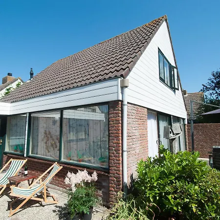 Holiday Home In Noordwijkerhout By Lake