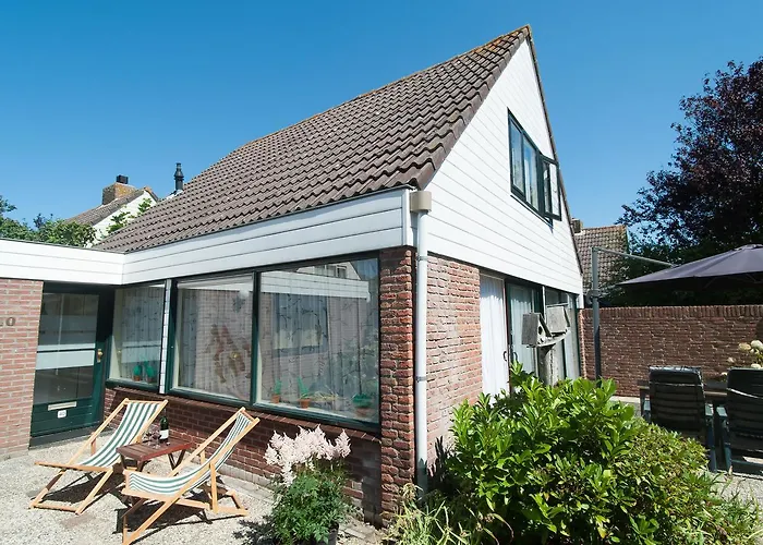 Holiday Home In Noordwijkerhout By Lake